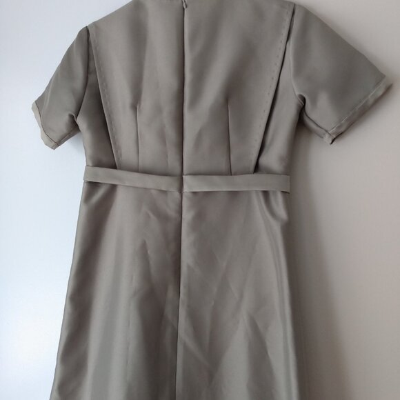 Amish Mennonite Cape Dress 33.5"B 29.5"W Handmade Modest Khaki Reverse Satin - Picture 8 of 10